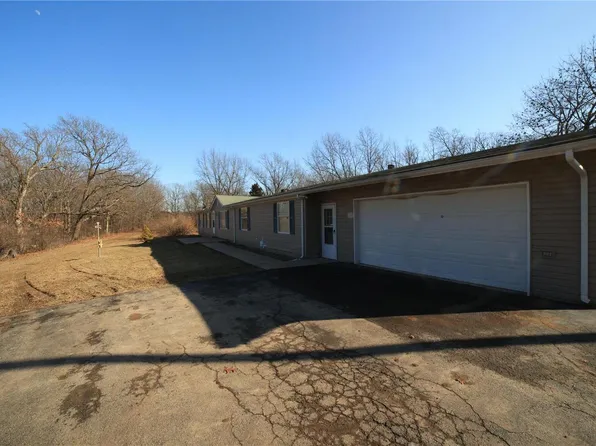 28 Lloyd Ct, Elsberry, MO 63343