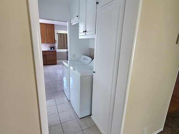 2nd image of 2509 W 109th St #2509