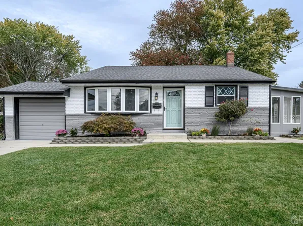 213 W Browning Rd, Bellmawr, NJ 08031