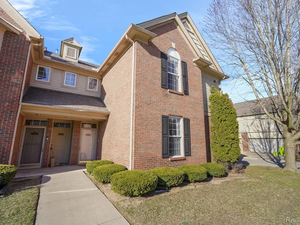13677 Silver Birch Cir, Shelby Township, MI 48315
