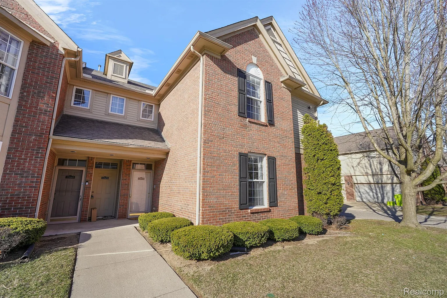 13677 Silver Birch Cir photo 1