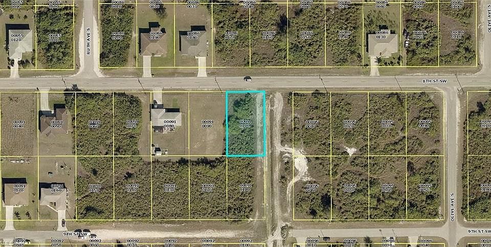 2nd image of 3201 8th St SW