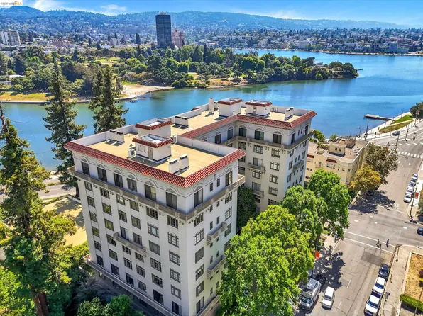 200 Lakeside Dr APT 801, Oakland, CA 94612