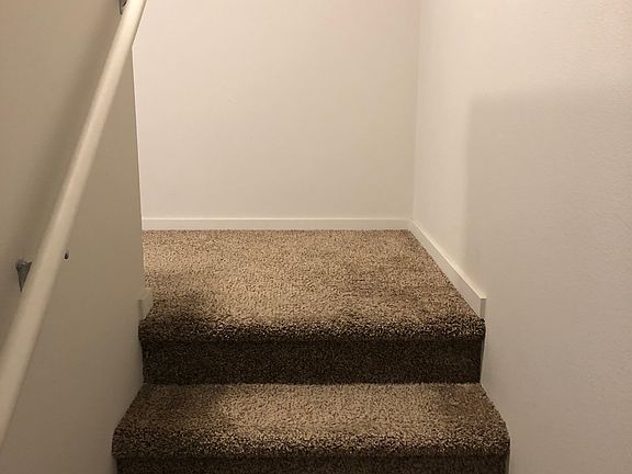 3rd image of 8215 NE 13th Pl