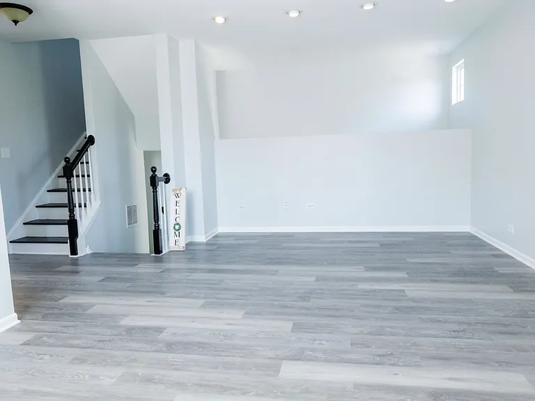 2371 Lundquist Dr — Photo 6