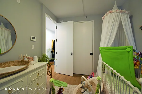 Rented by Bold New York | media 104