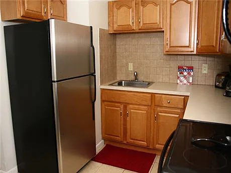 Park Apartments — Photo 3