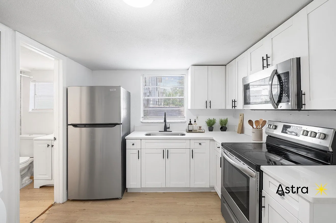 2 bed, $1,595 — Photo 3