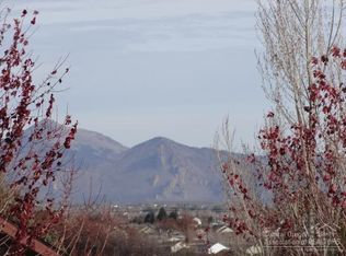 3570 SW Salmon Ave, Redmond, OR 97756