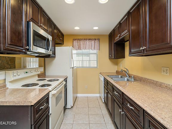 4th image of 7914 Gleason Dr APT 1166