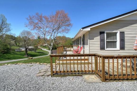 5th image of 147 Salisbury Ln