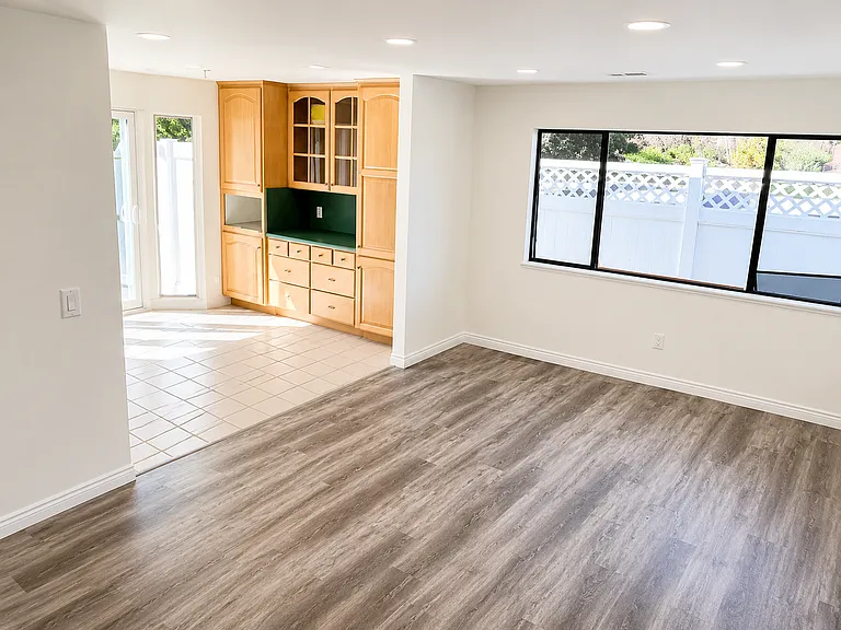 2109 Bernardo Ave — Photo 3