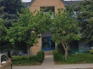 95 Trailwood Dr #1011, Mississauga, ON L4Z3L2