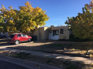 1011 Calle Vianson, Santa Fe, NM 87507