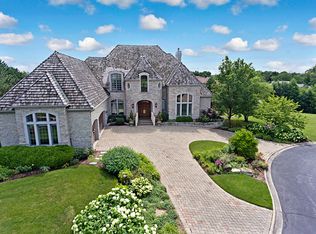 6 Cascade Ct W, Burr Ridge, IL 60527