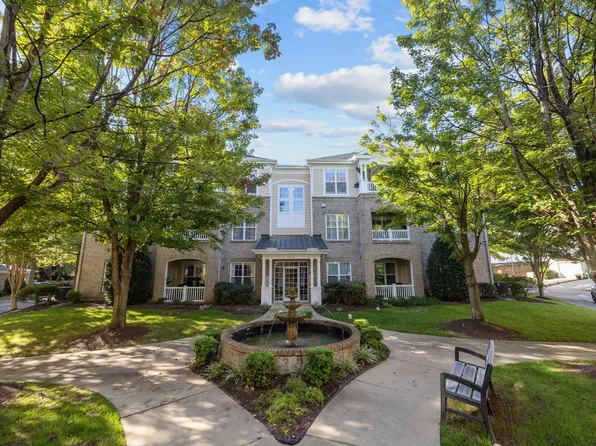 3111 Hemlock Forest Cir APT 303, Raleigh, NC 27612