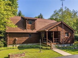 826 N Darby Rd, Hermitage, PA 16148