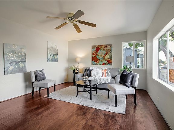 2nd image of 1582 Virginia Pl