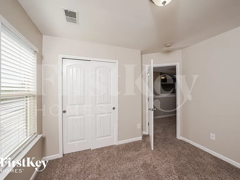 145 Briar Ridge Ln — Photo 8