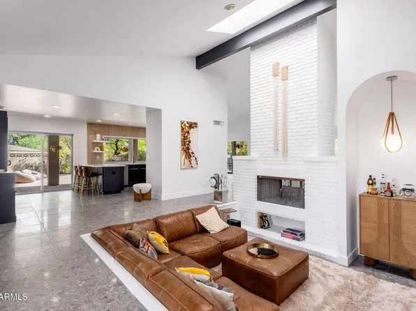 220 W WILLOW Avenue, Phoenix, AZ 85029