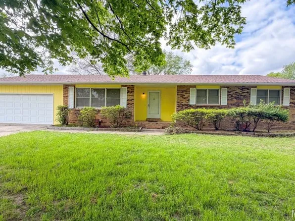 903 Glenn Dr, Sikeston, MO 63801