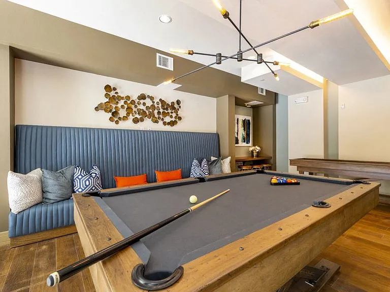 Club Room 4