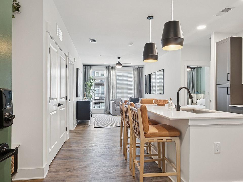 Welcoming entrances to your private space