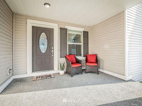 4th image of 20978 Nordby Dr NW