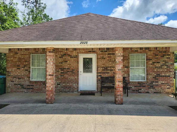 2025 Woodville Ln, Gautier, MS 39553