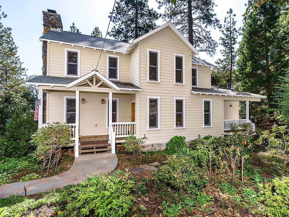 1st image of 20062 Canyonview Dr