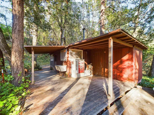176 Trinity Acres Rd, Willow Creek, CA 95573
