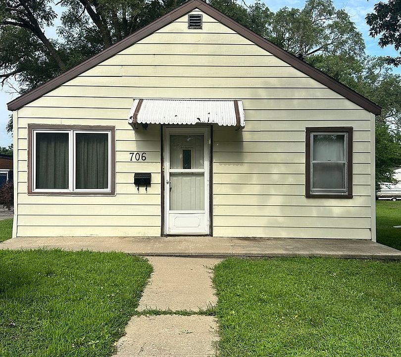1st image of 706 6th Ave