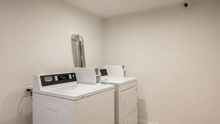 Rented by Nooklyn NYC LLC | media 11