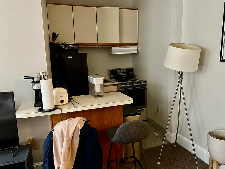 831 Beacon St #205 — Photo 3