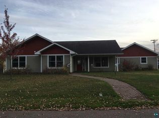 930 15th Ave, Two Harbors, MN 55616