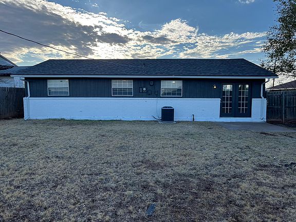 3rd image of 1116 SW 45th St