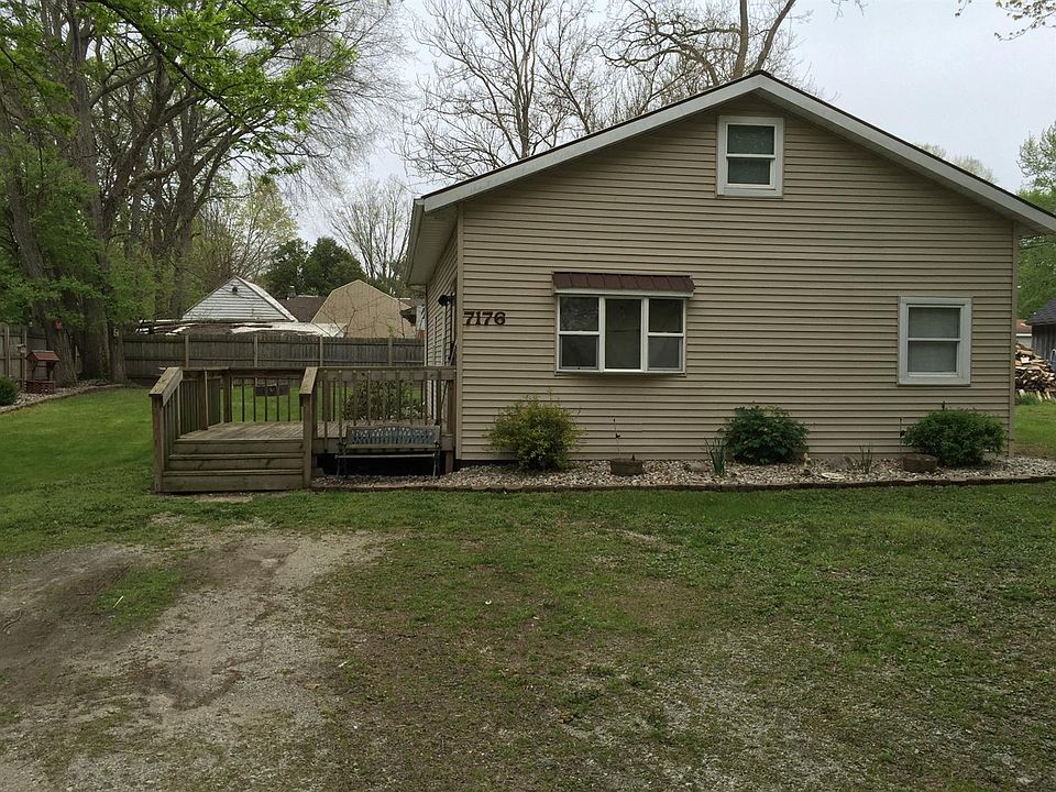 1st image of 7176 N Melrose Dr