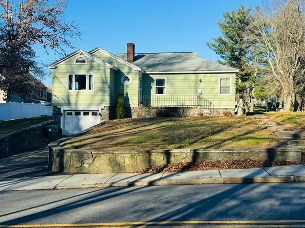 31 Bolton Rd, Clinton, MA 01510