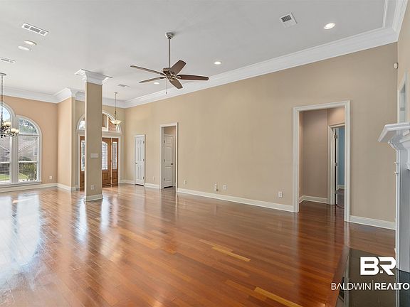 5th image of 8847 Lake View Dr
