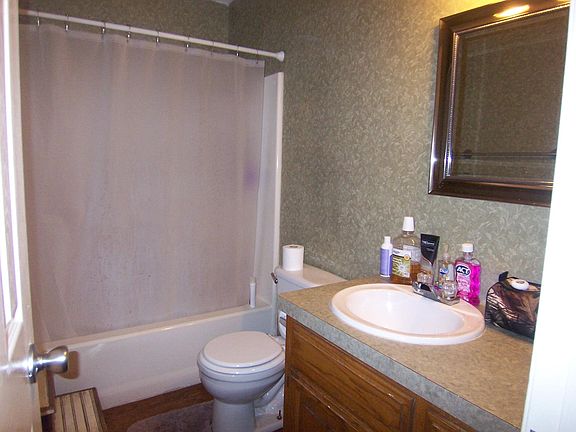 2nd image of 118 Gardner Dr