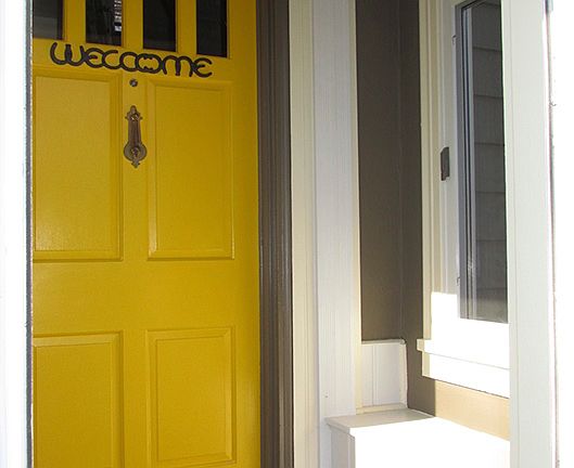 Beautiful entry with bench