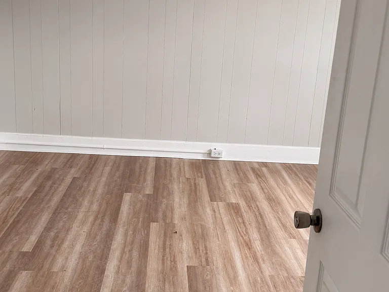 422 Grand Ave #2 — Photo 4