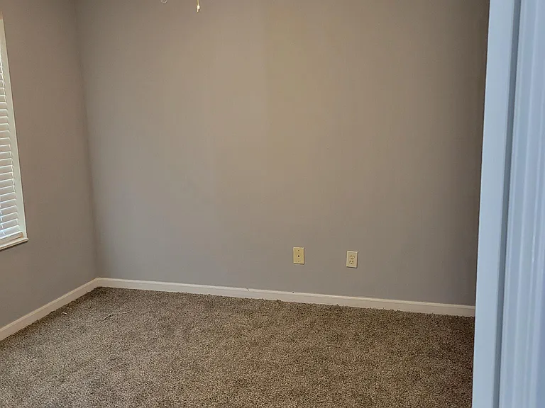 Downstairs guest room (11' x 10') - with private entry to bathroom