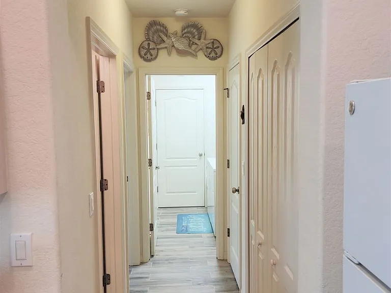 1204 Auburn Cove Cir — Photo 24