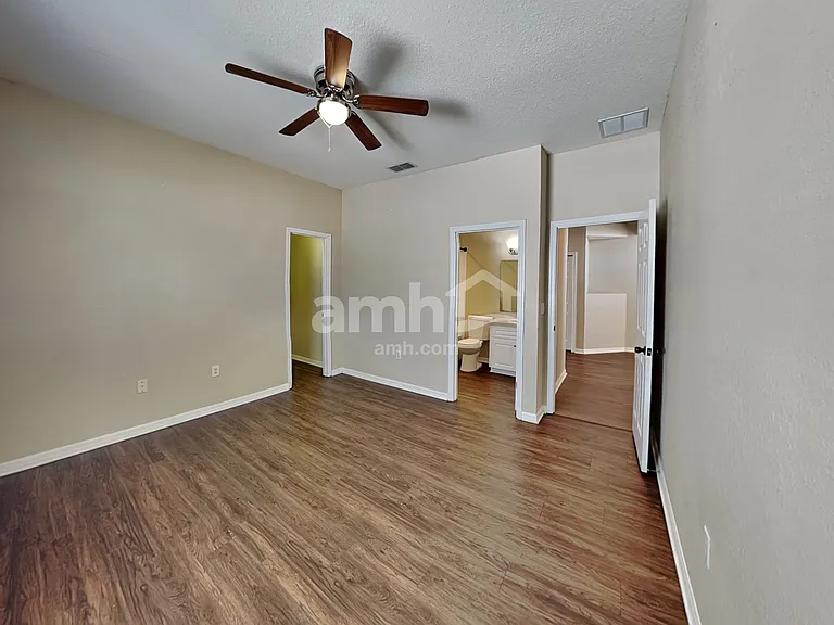 1025 Brenton Manor Dr — Photo 10