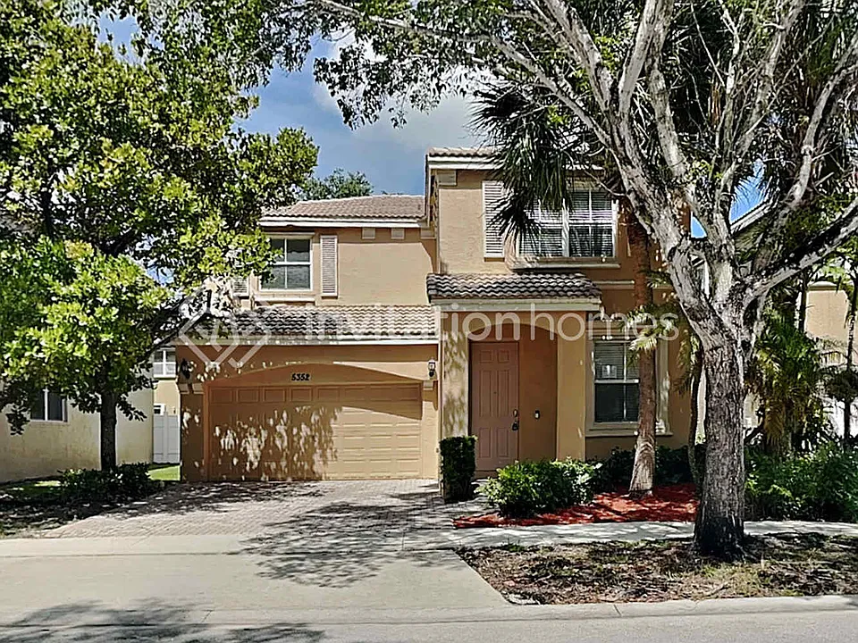 5352 SW 155th Ave