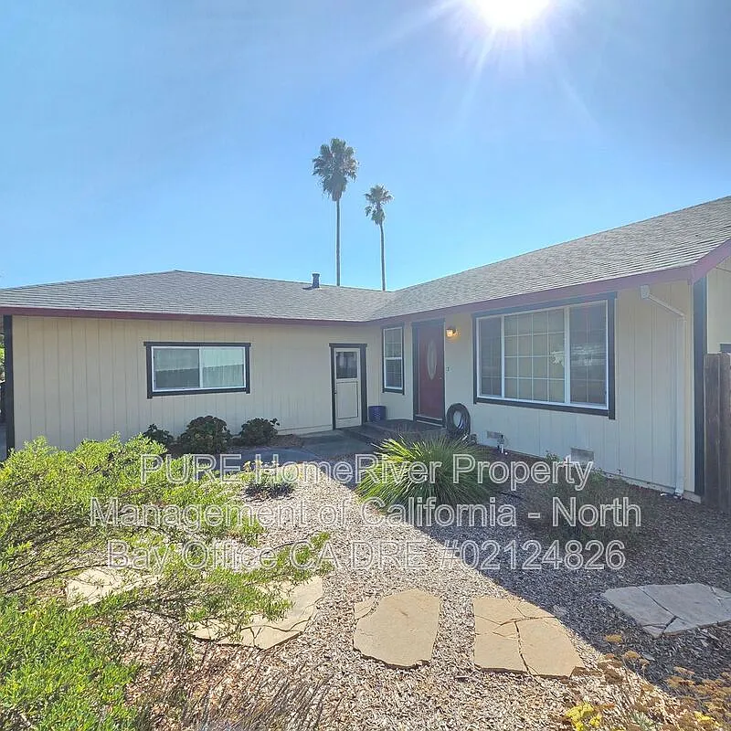 3 bed, 2.0 bath, 1120 sqft, $3,400 — Photo 3