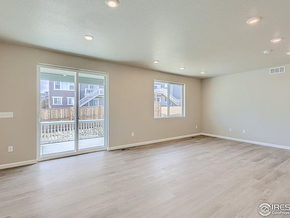 5th image of 703 Crestone St