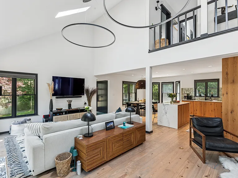 26 Harbor View Dr — Photo 5