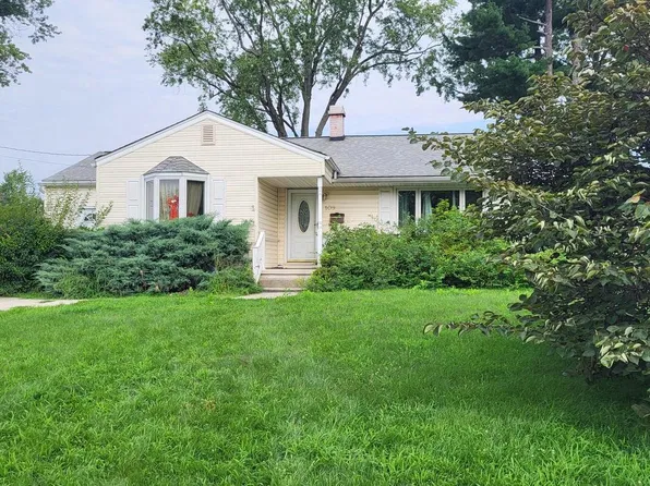 109 Winesap Rd, Cherry Hill, NJ 08003